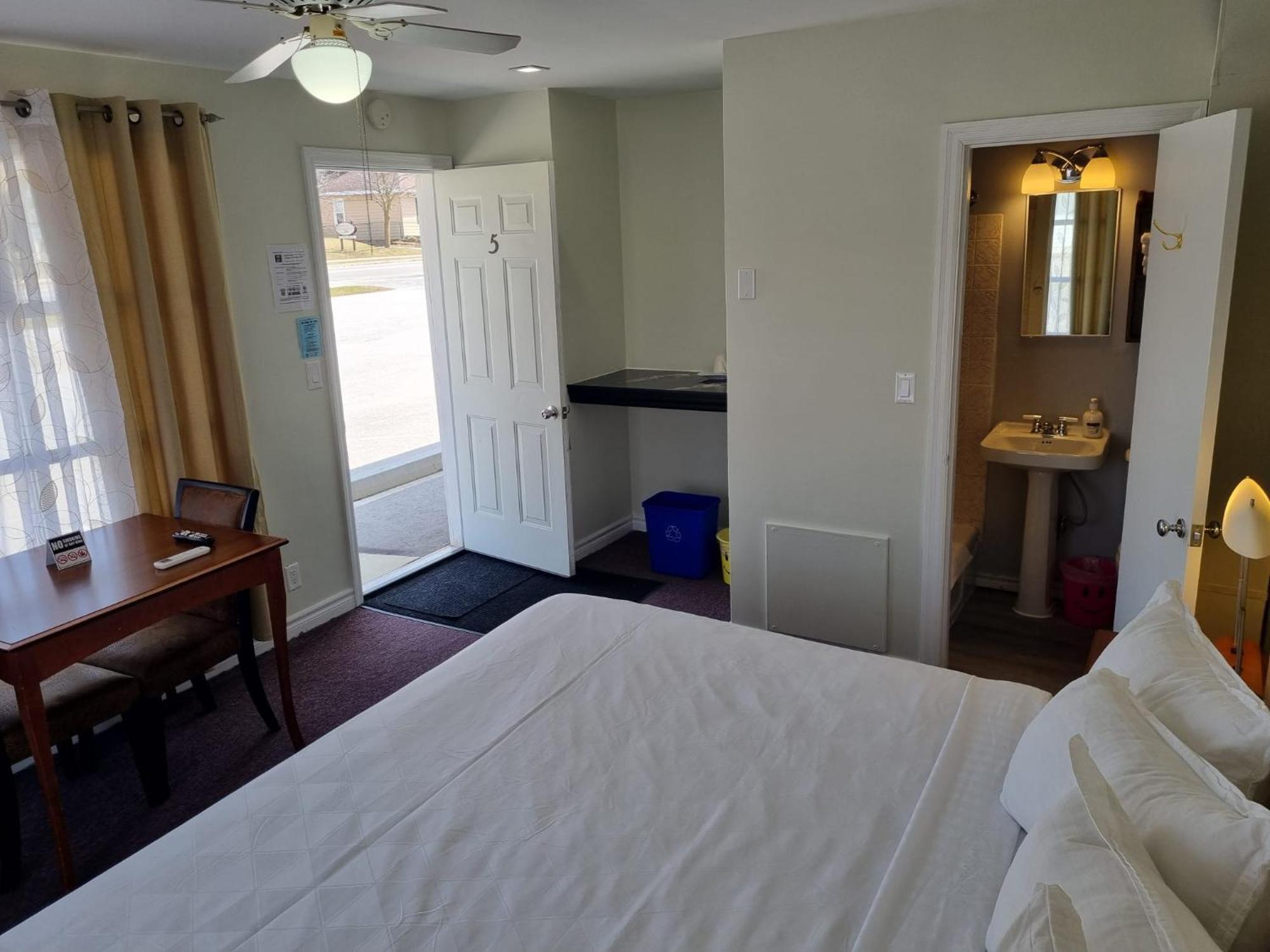 Manor Motel Southampton Zewnętrze zdjęcie